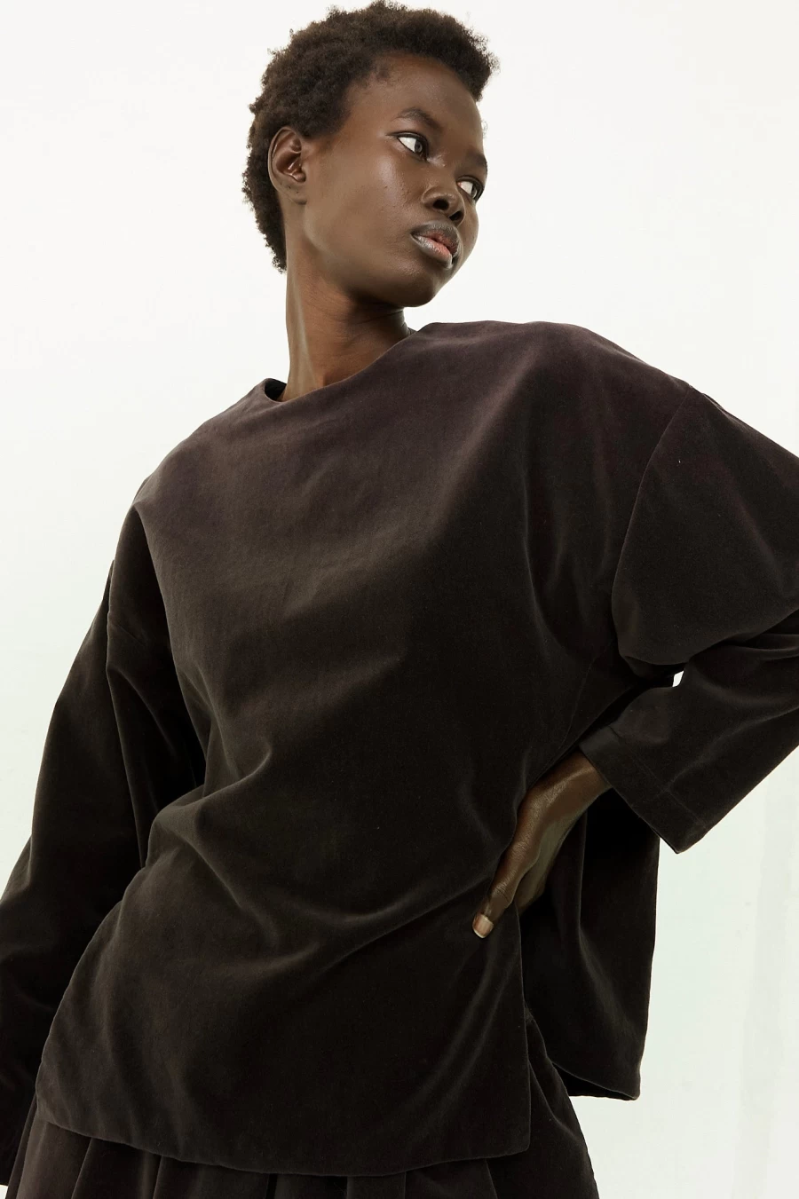 Black Crane Sumi Black Cotton Velvet Slit Top - Oroboro Collection