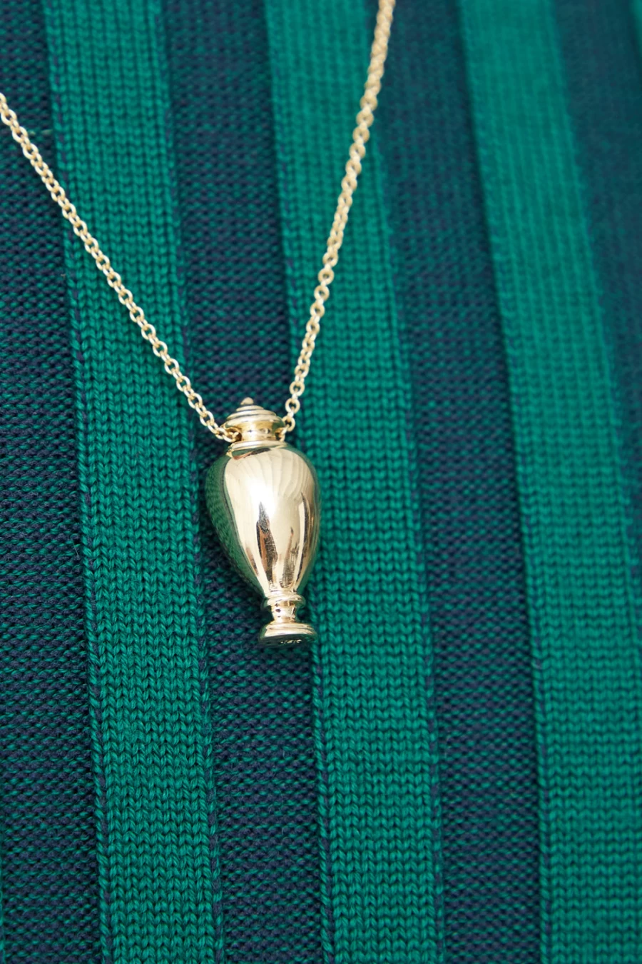 14K Gold Urn Pendant by Kathryn Bentley | Elegant Oroboro Jewelry for Ashes