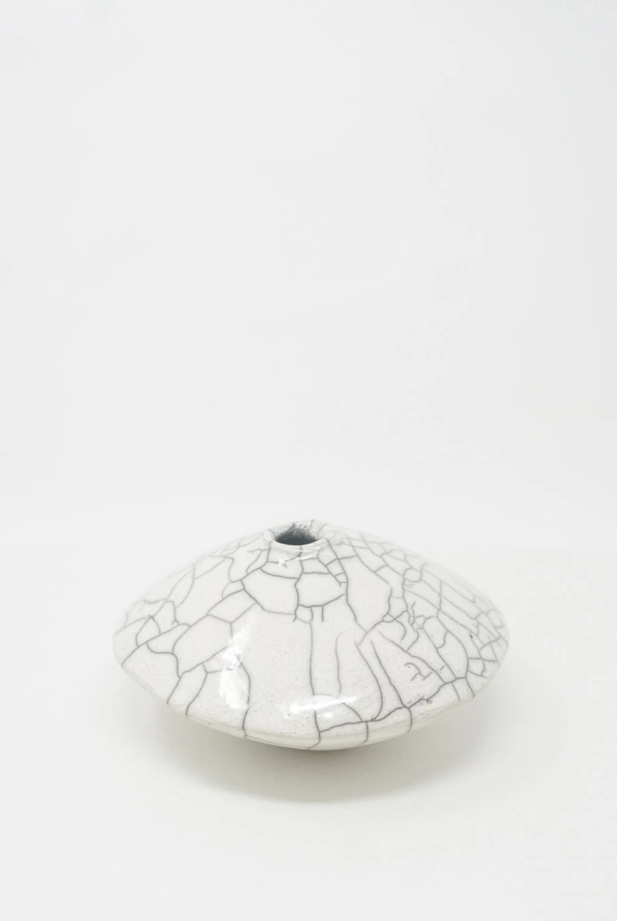 MONDAYS Raku-Fired Stoneware Ikebana Vase – Handcrafted Ceramic Flower Vase | OROBORO STORE New York