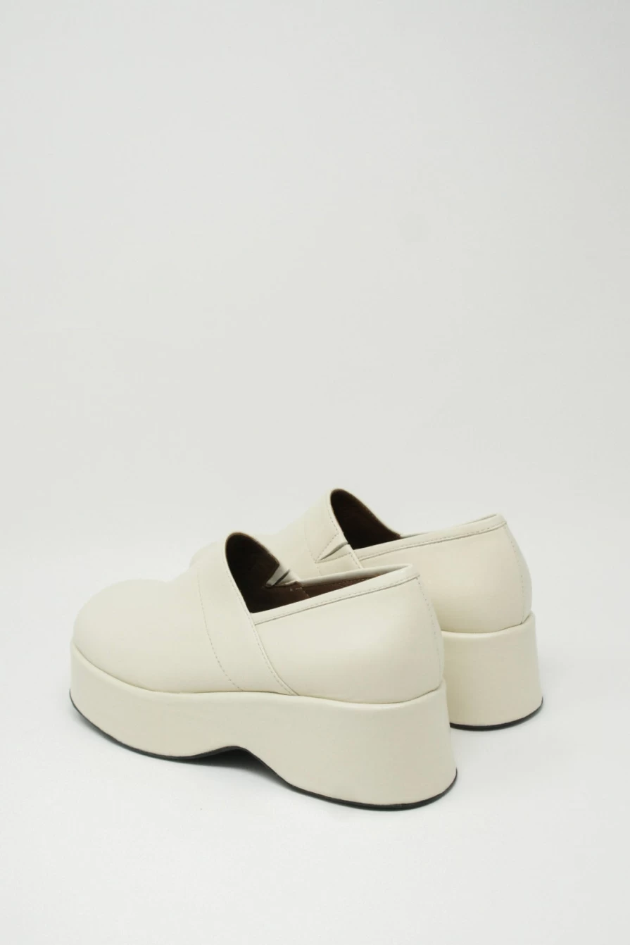 Rejina Pyo Lucie Leather Clog Cream Women's Slip-On Shoes | Oroboro Store