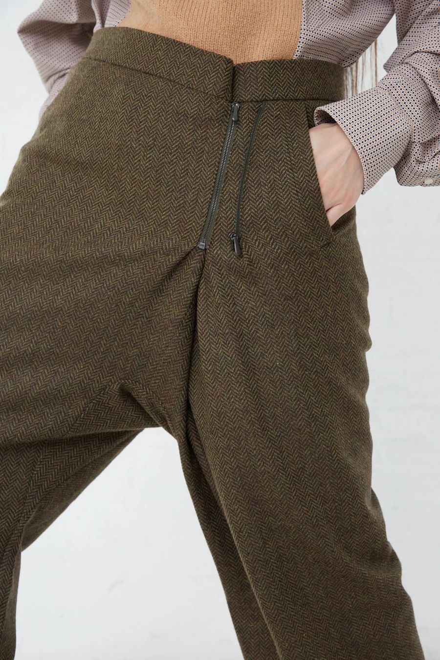 Bless No. 75 Wool Long Pants in Purple-Green Tweed | Oroboro Collection