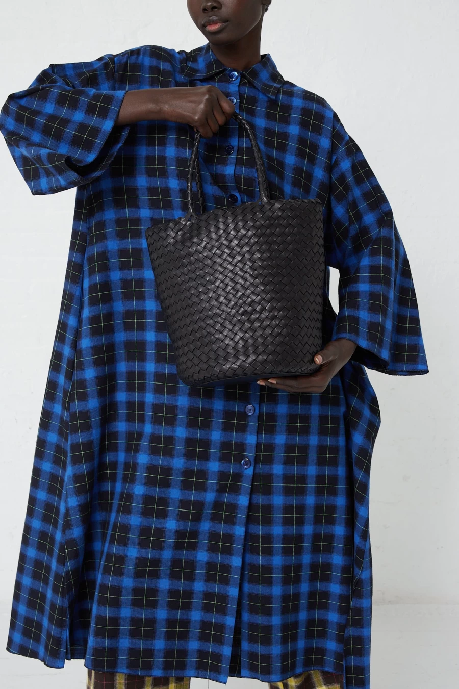 Dragon Diffusion Jacky Black Bucket Bag | Oroboro Leather Handbag | Premium Woven Design